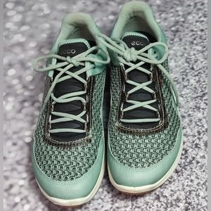 Ecco Biom Fjuel Mesh Ice Flower Size 8 EUC